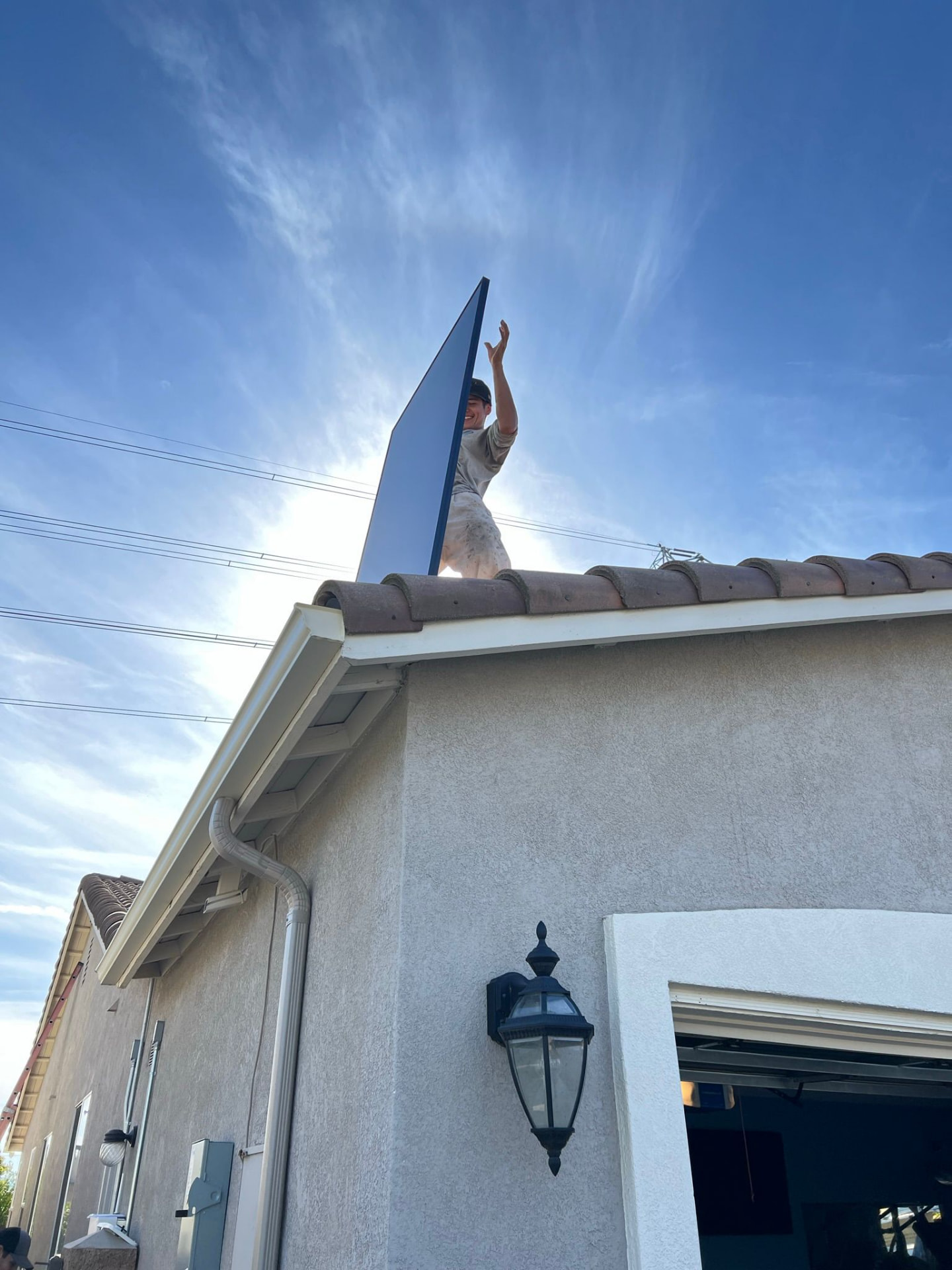 Module set on a tile roof